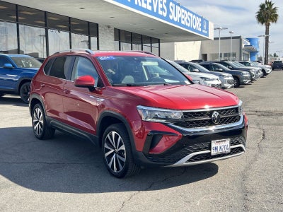 2024 Volkswagen Taos SE