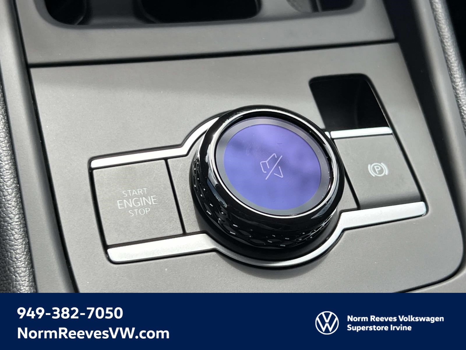 2025 Volkswagen Tiguan SE