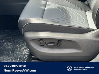 2025 Volkswagen Tiguan SE