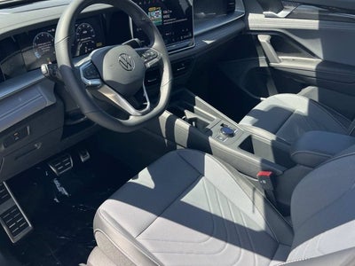 2026 Volkswagen Tiguan SE R-Line Black