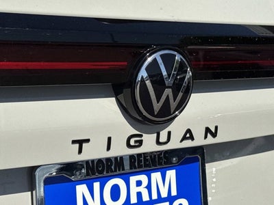 2026 Volkswagen Tiguan SE R-Line Black