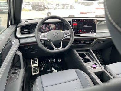 2026 Volkswagen Tiguan SE R-Line Black