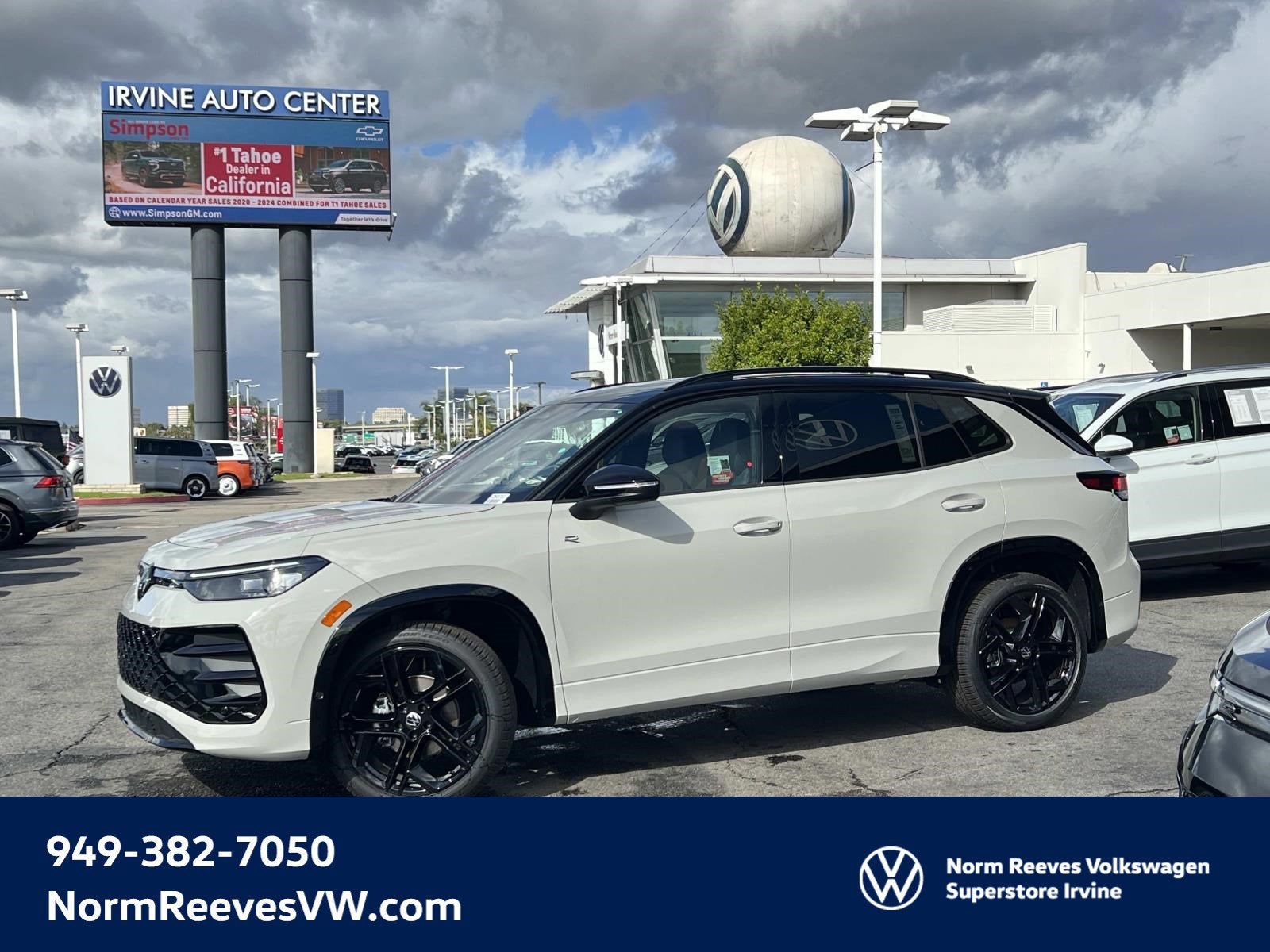 2026 Volkswagen Tiguan SE R-Line Black