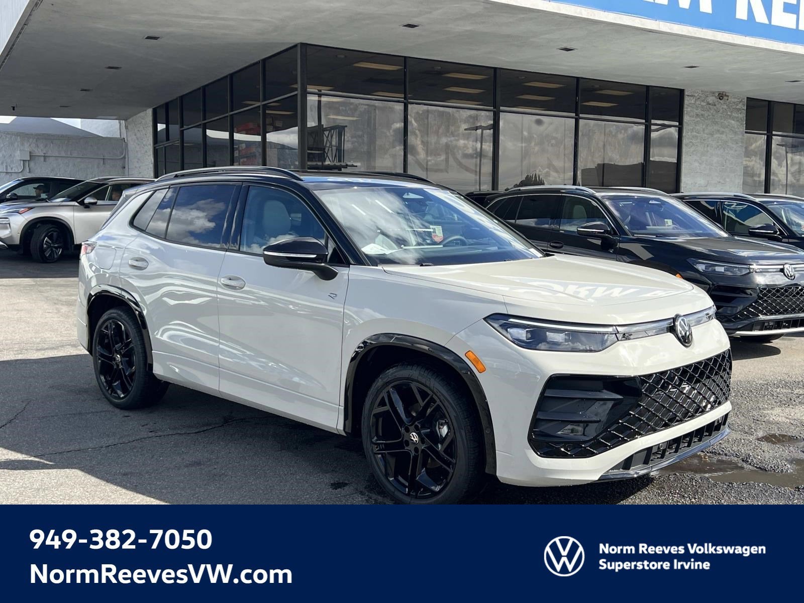 2026 Volkswagen Tiguan SE R-Line Black