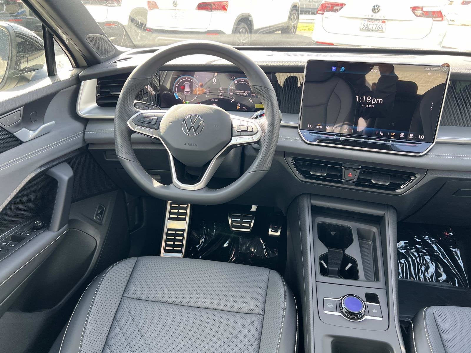 2026 Volkswagen Tiguan SE R-Line Black