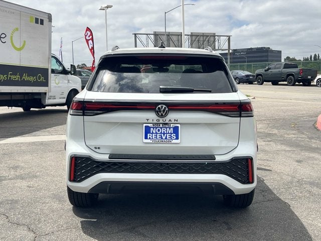 2026 Volkswagen Tiguan SE R-Line Black