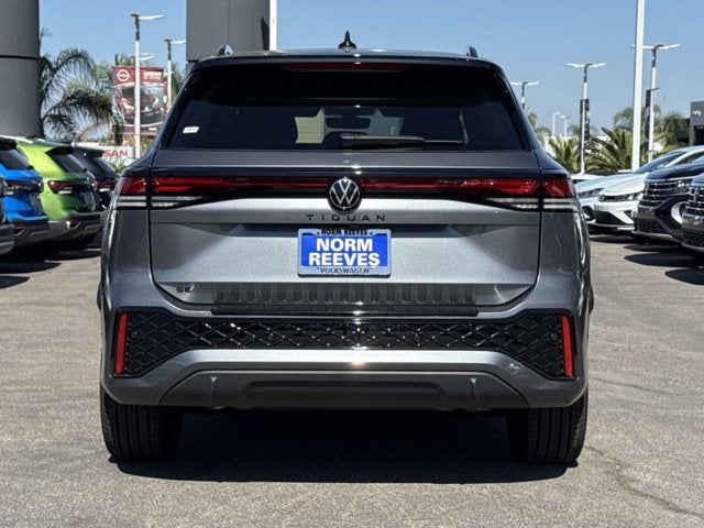 2026 Volkswagen Tiguan SE R-Line Black