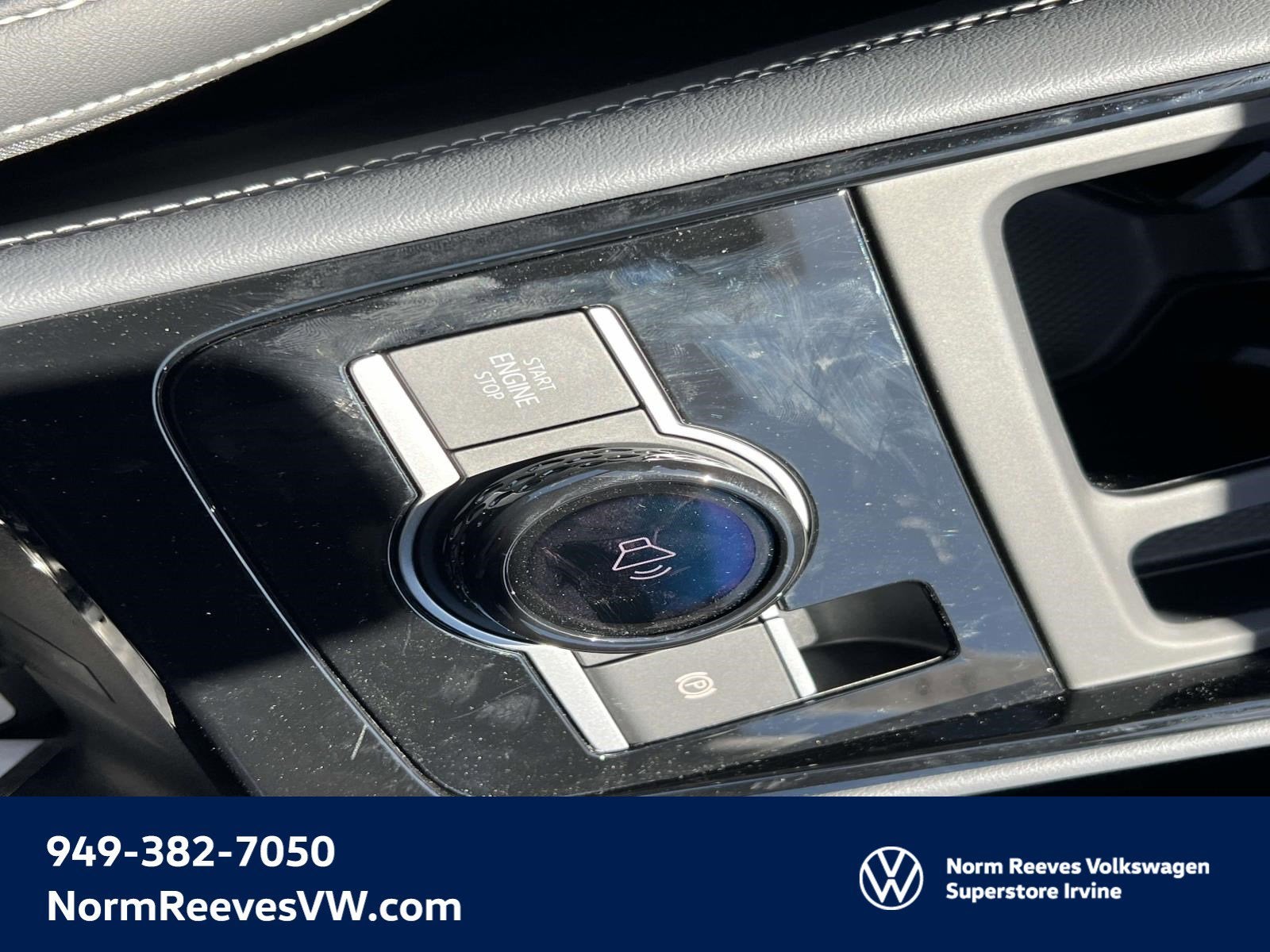 2025 Volkswagen Tiguan Base