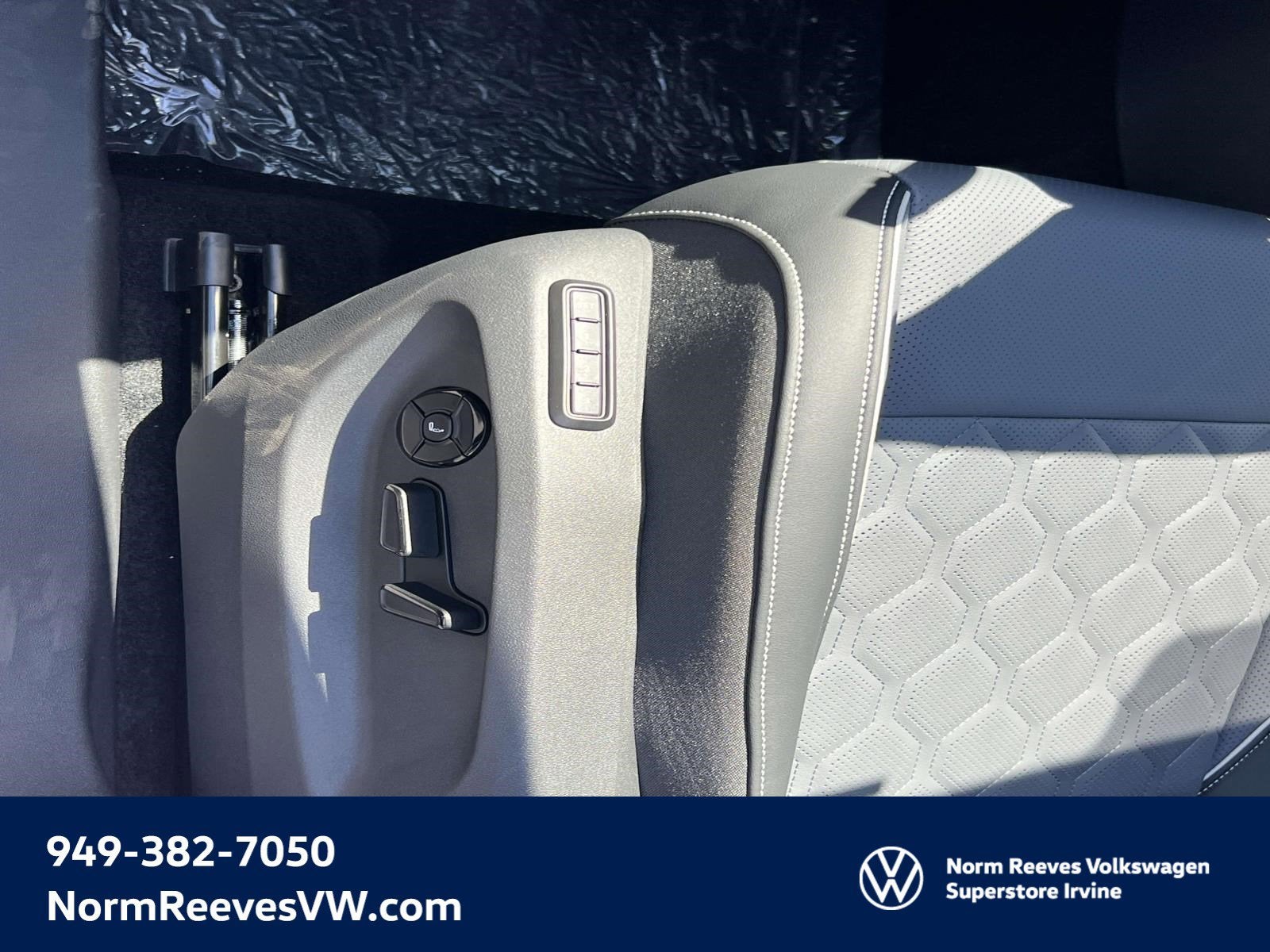 2025 Volkswagen Tiguan Base