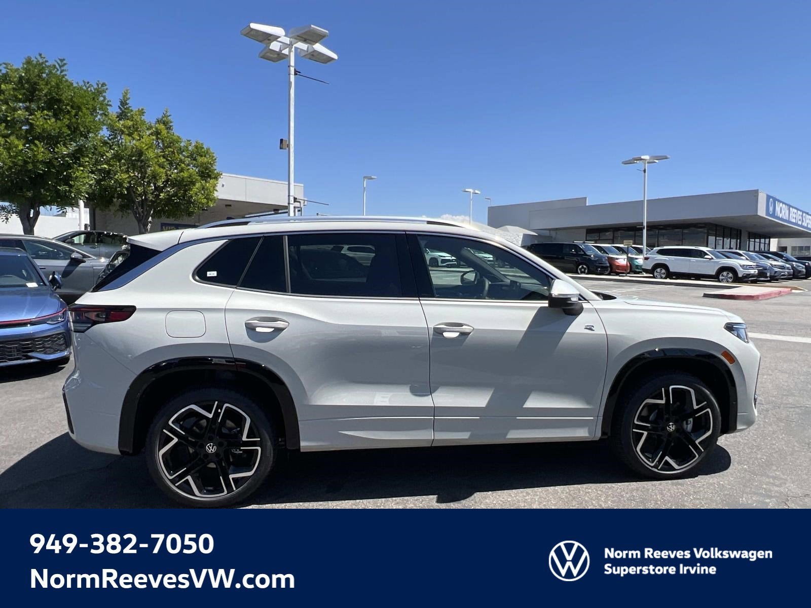 2025 Volkswagen Tiguan Base