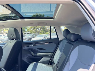 2025 Volkswagen Tiguan SE