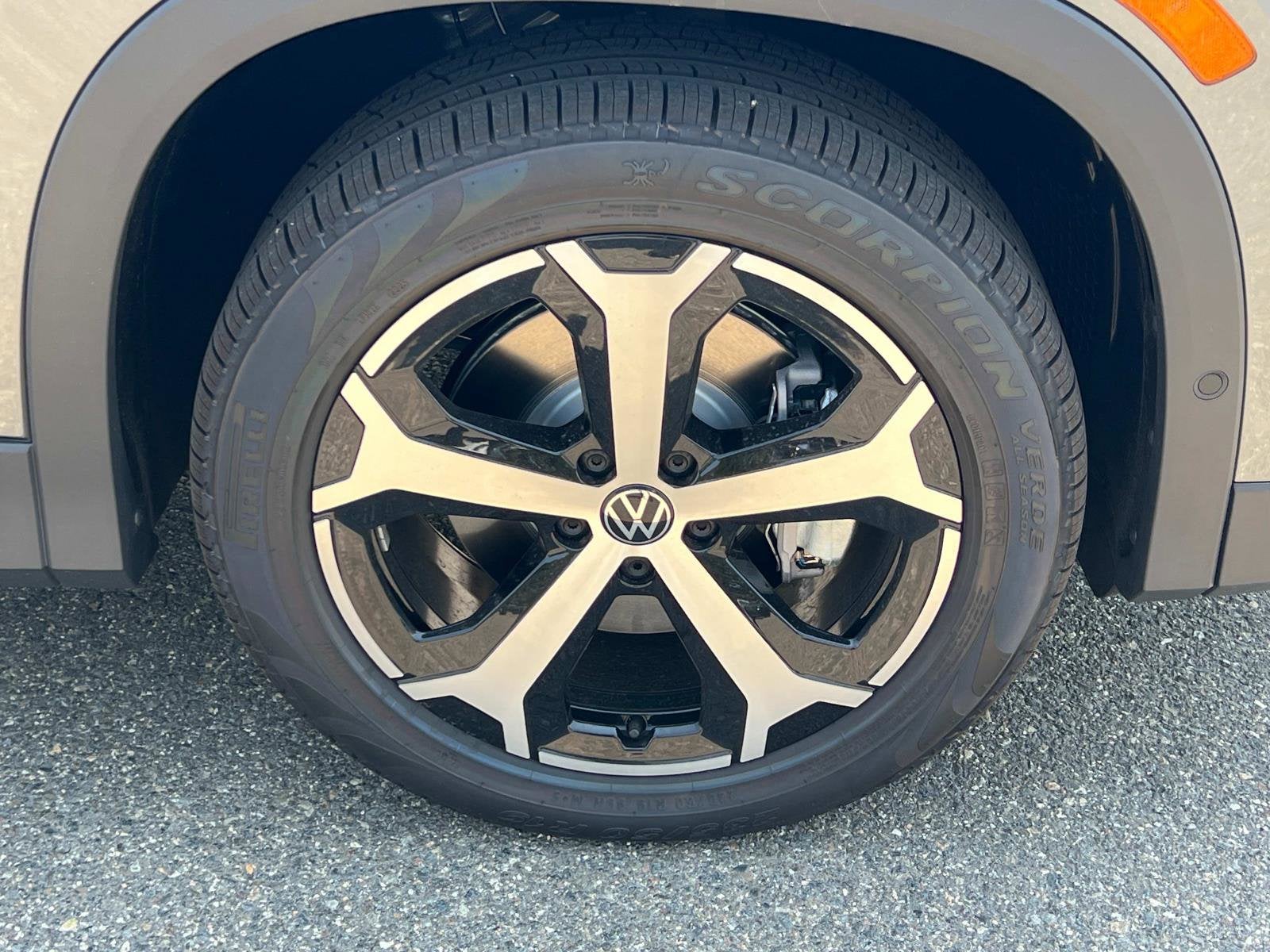 2025 Volkswagen Tiguan SE