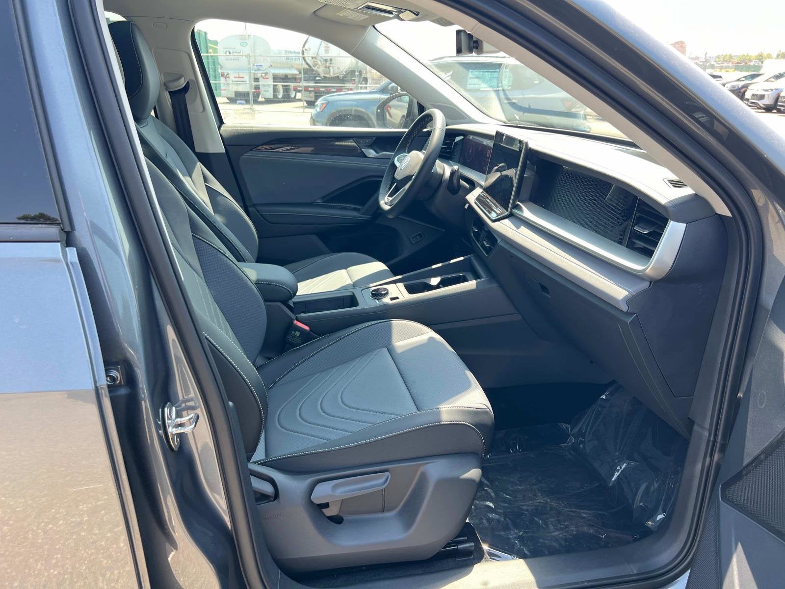 2025 Volkswagen Tiguan SE