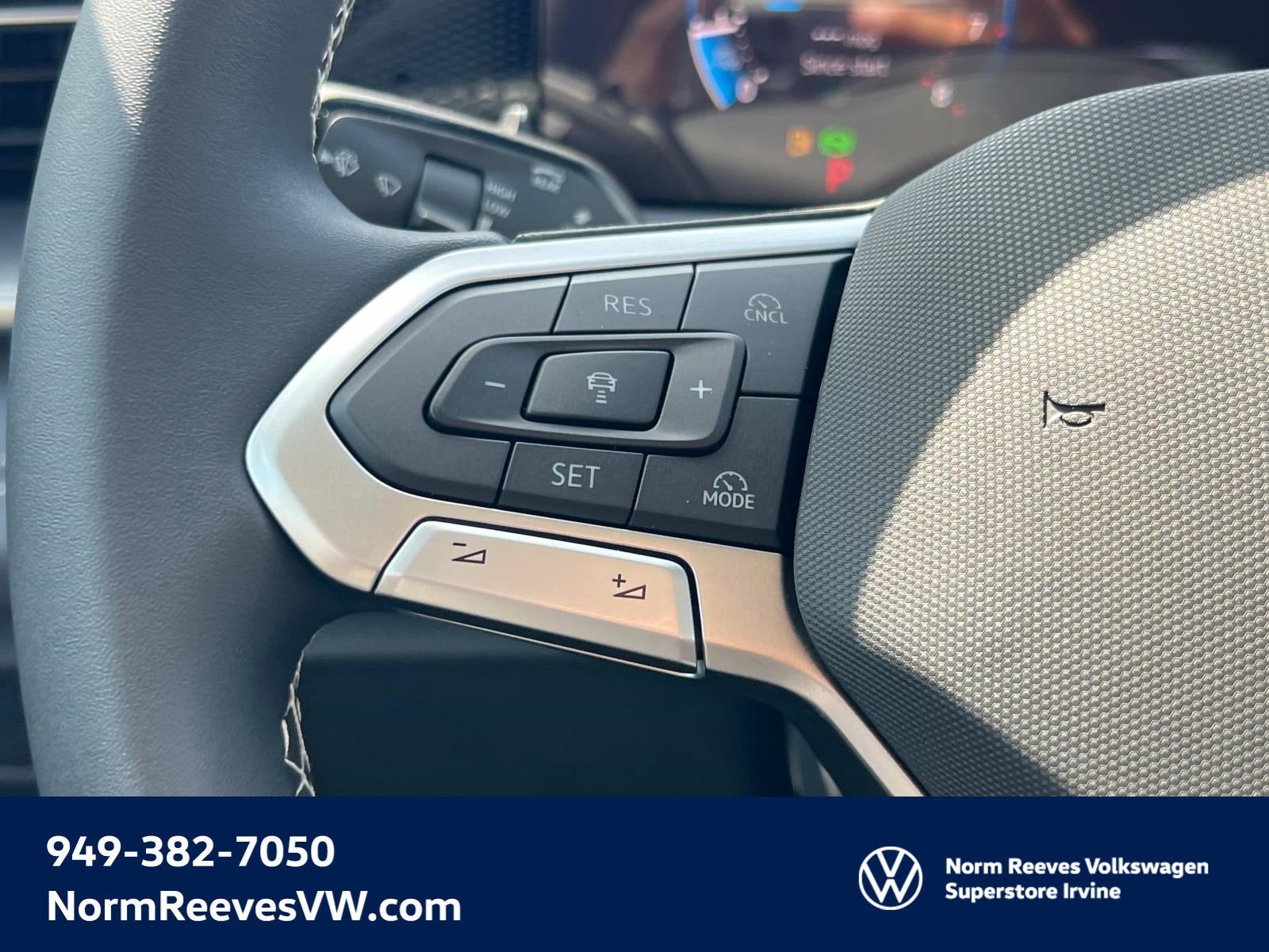 2025 Volkswagen Tiguan SE