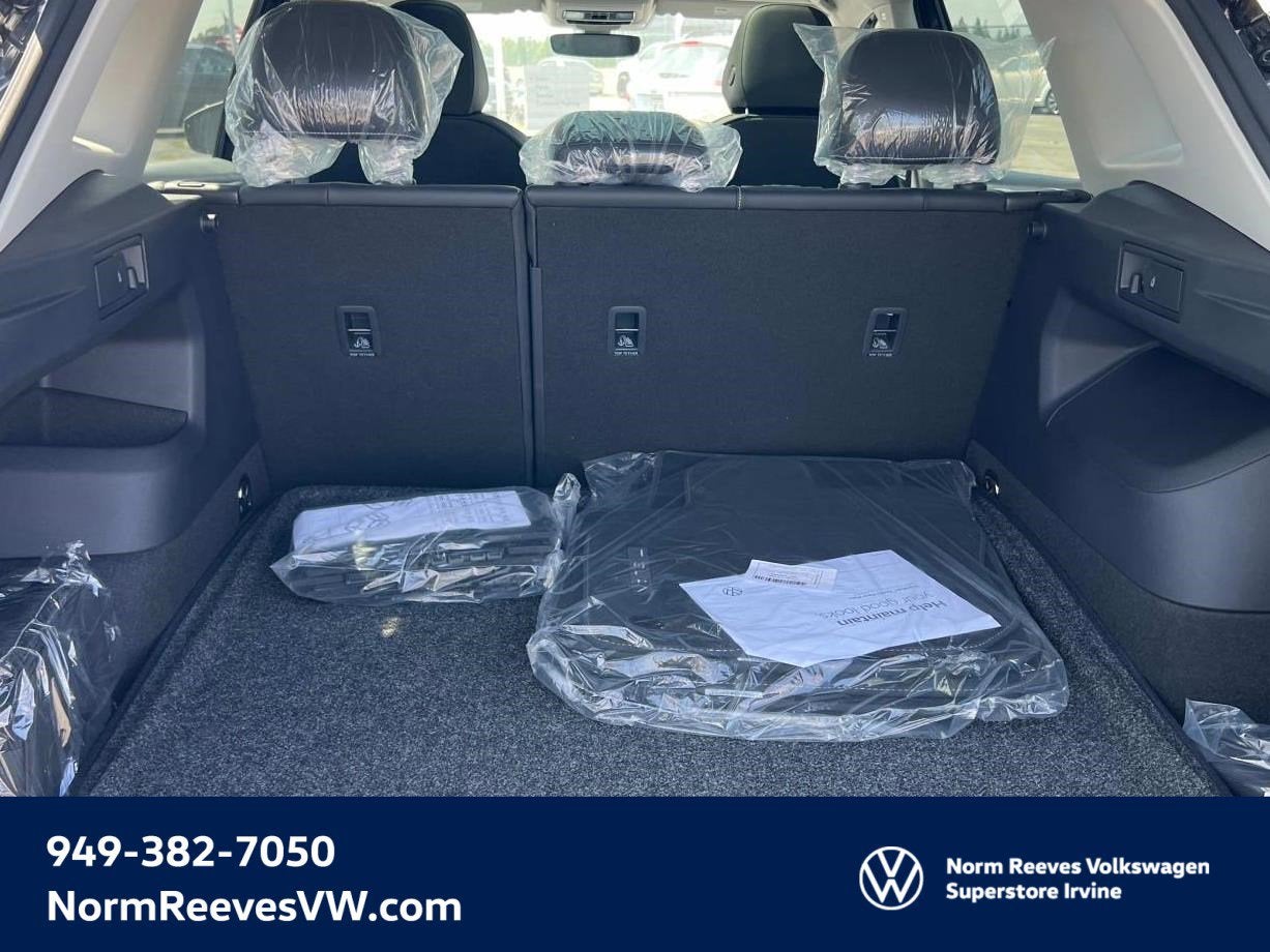 2025 Volkswagen Tiguan SE