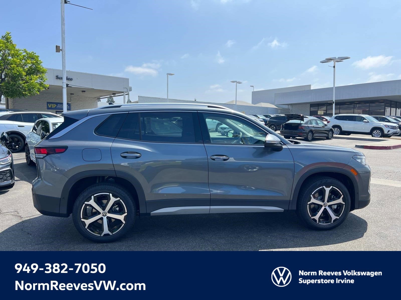 2025 Volkswagen Tiguan SE