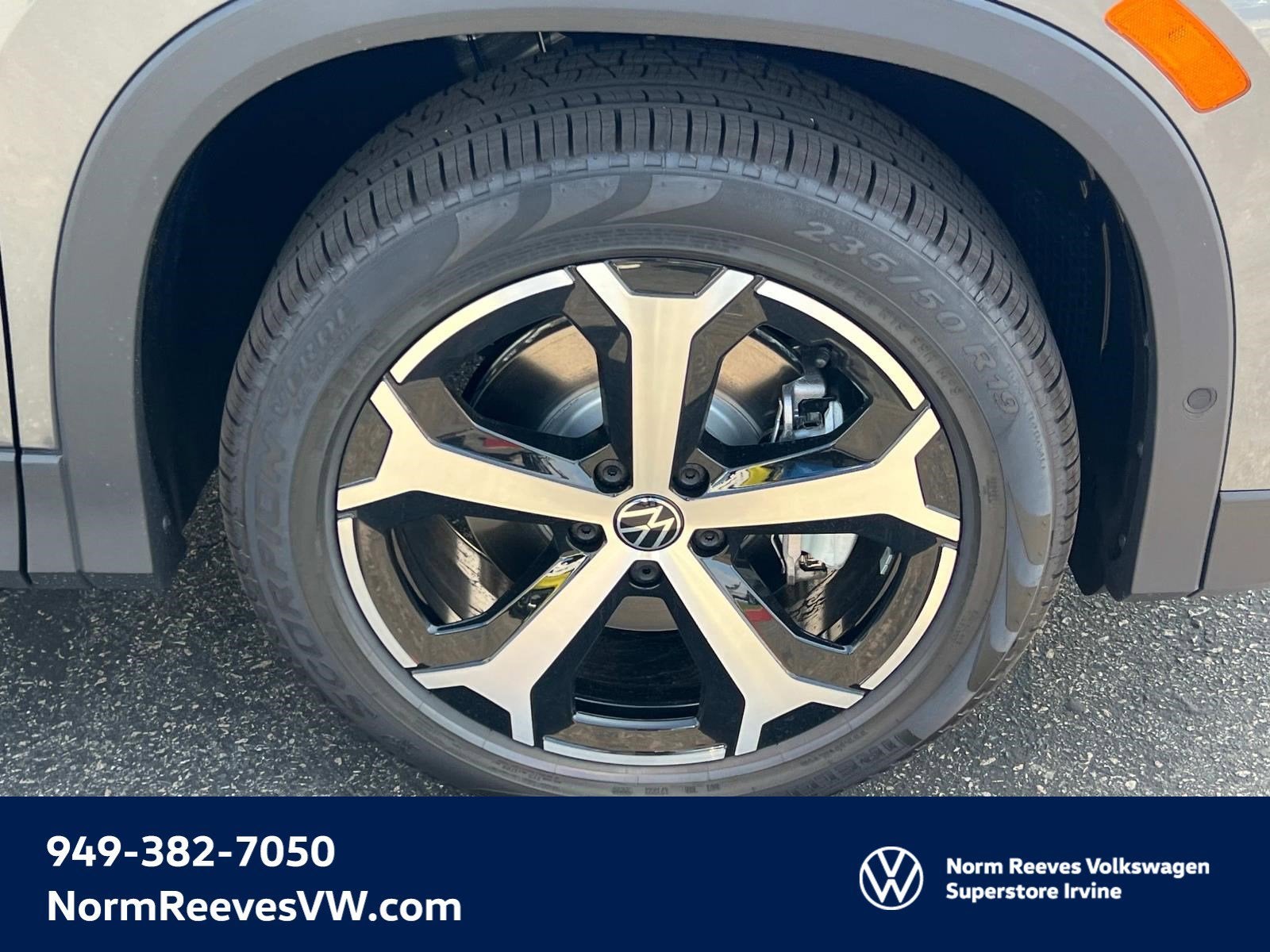 2025 Volkswagen Tiguan SE