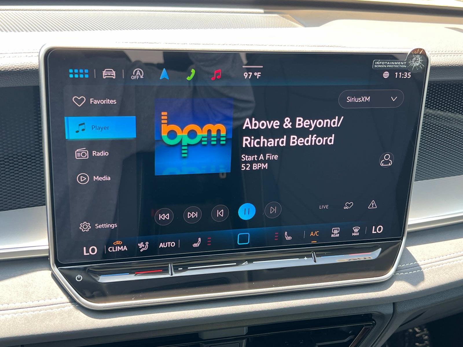 2025 Volkswagen Tiguan SE