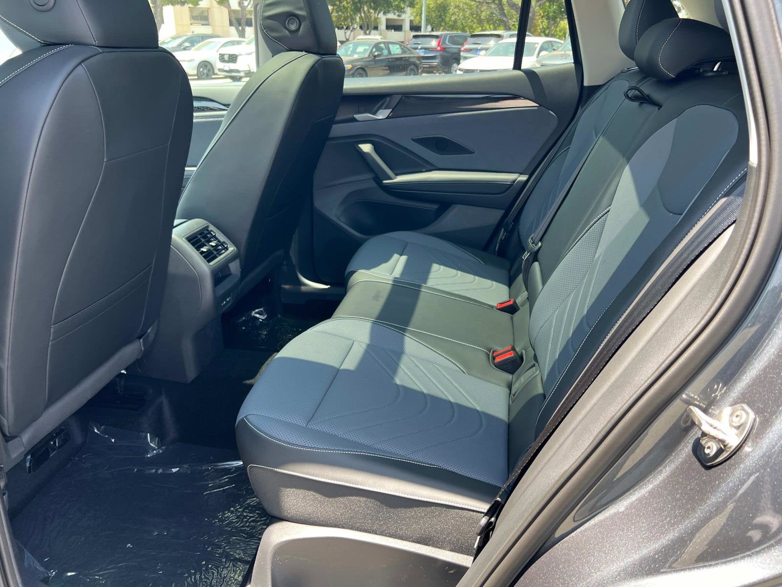 2025 Volkswagen Tiguan SE