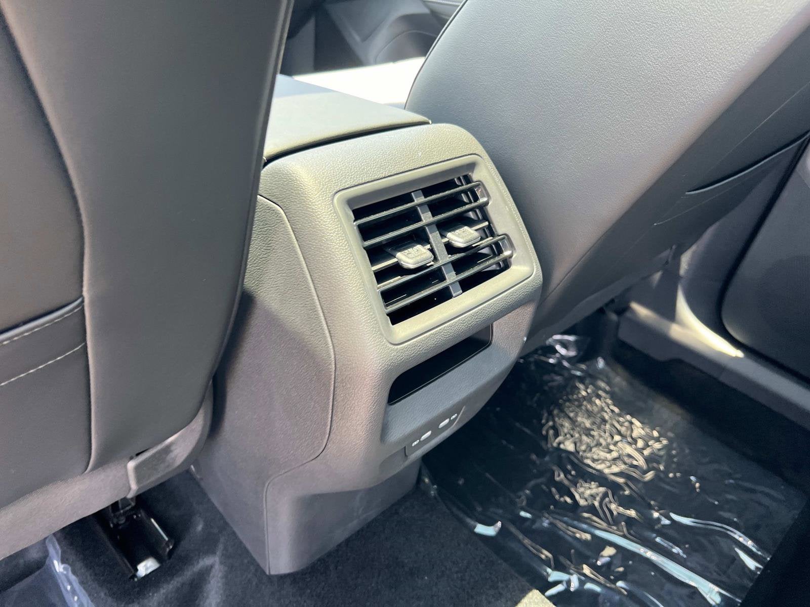 2025 Volkswagen Tiguan SE