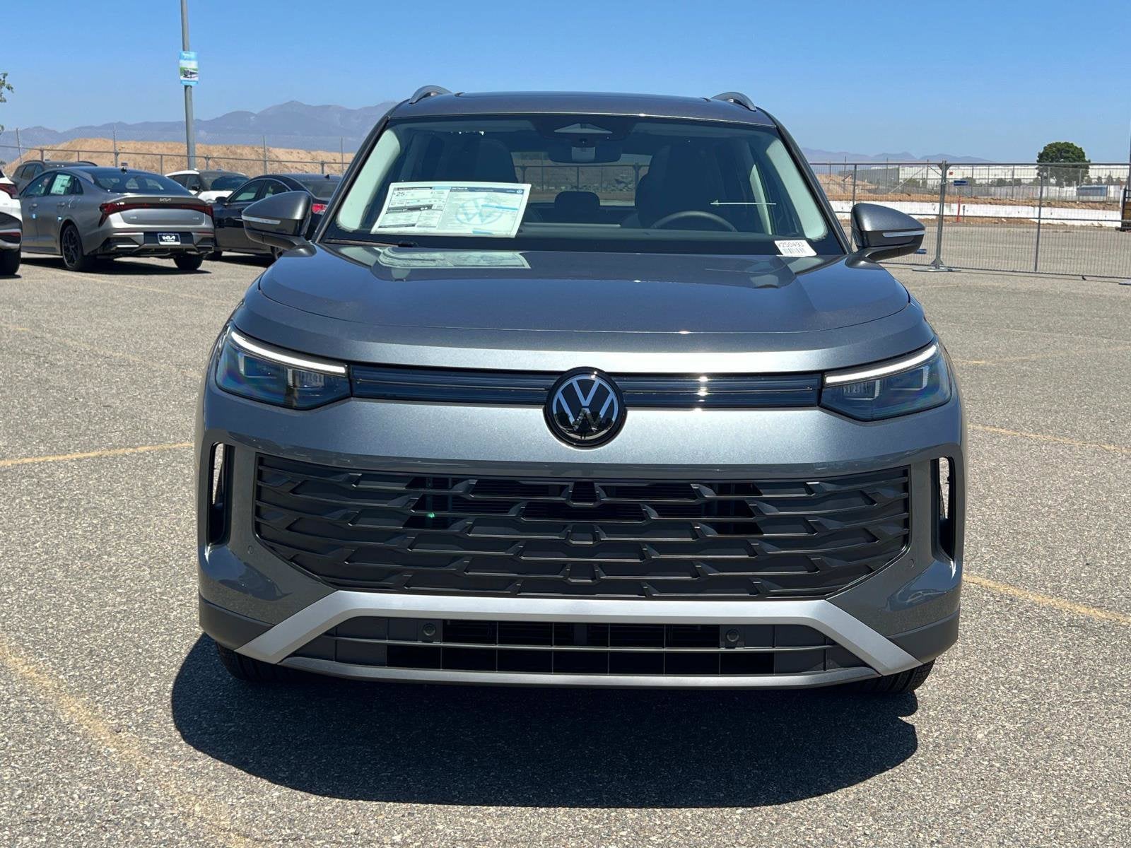 2025 Volkswagen Tiguan SE