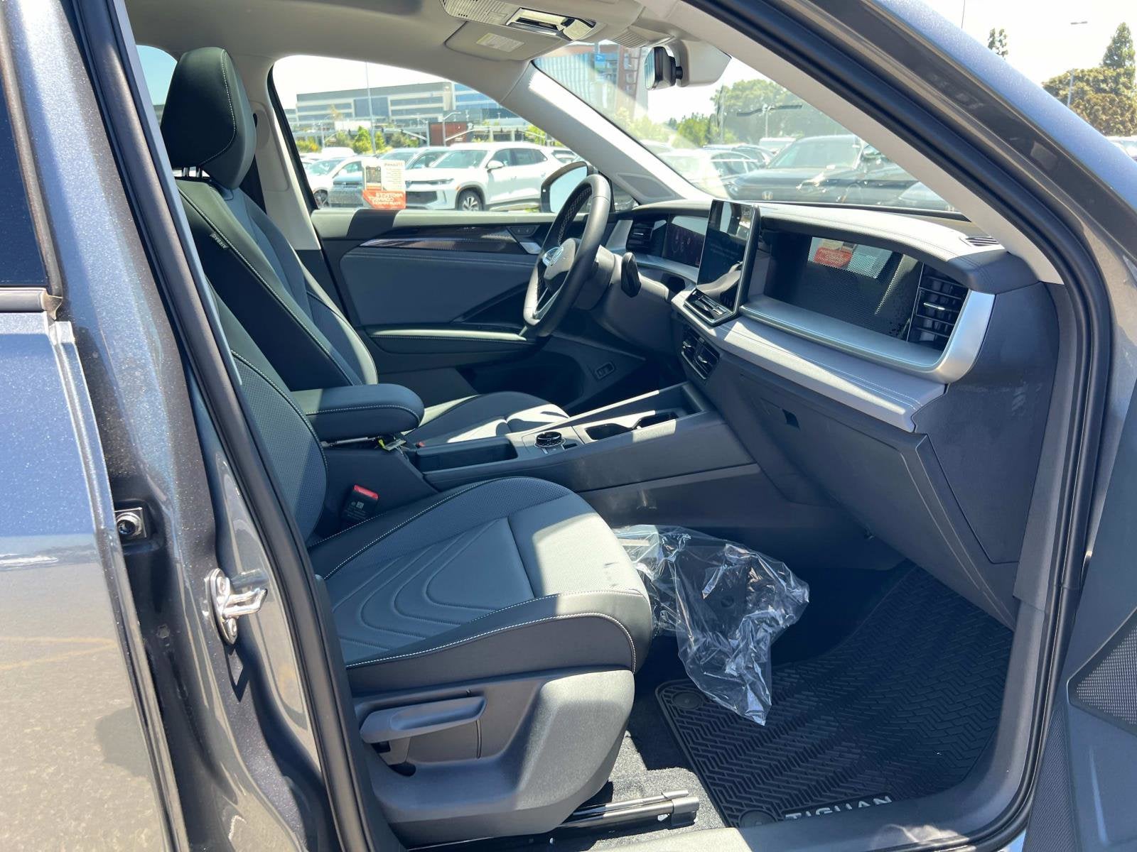 2025 Volkswagen Tiguan SE