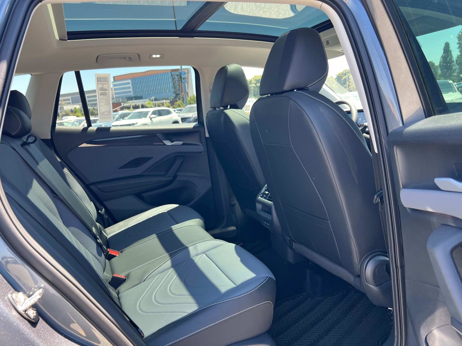 2025 Volkswagen Tiguan SE