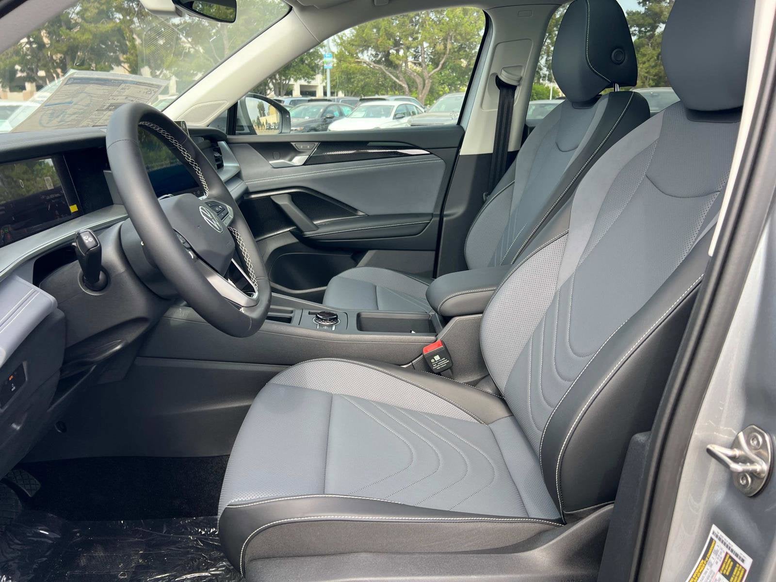 2025 Volkswagen Tiguan SE