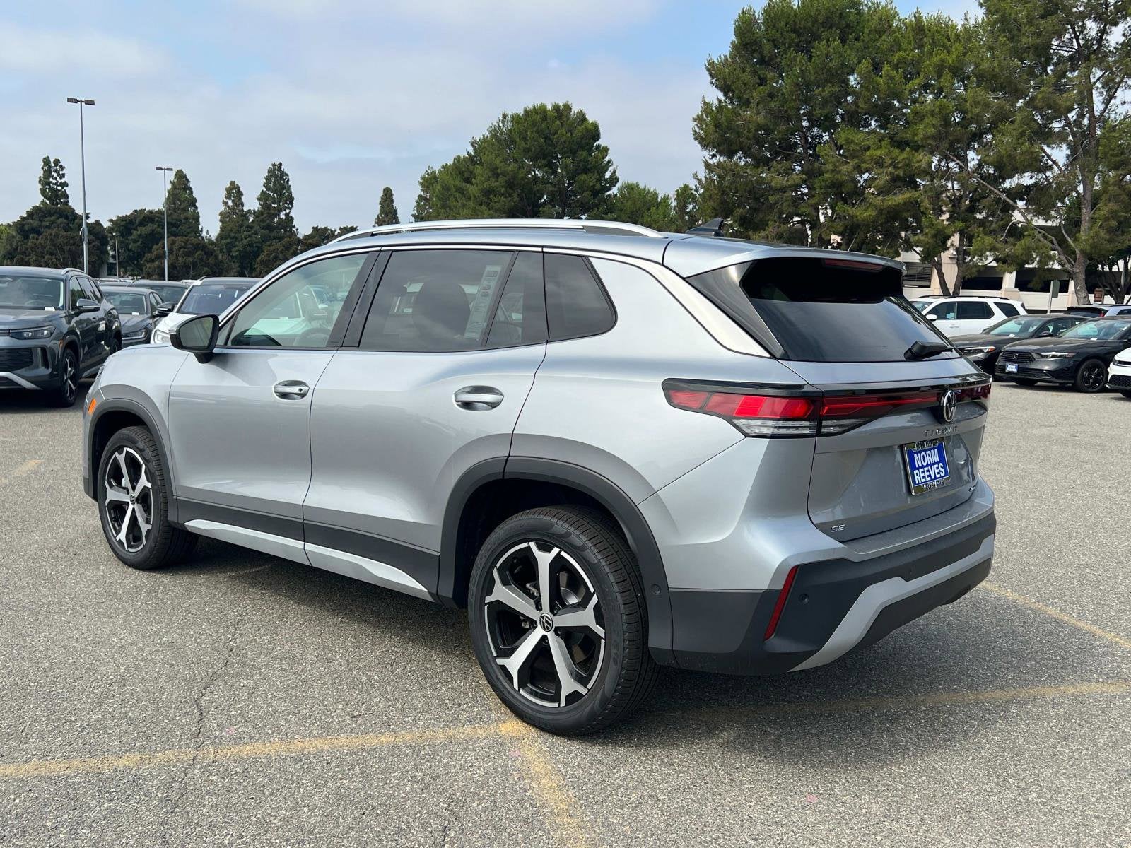 2025 Volkswagen Tiguan SE