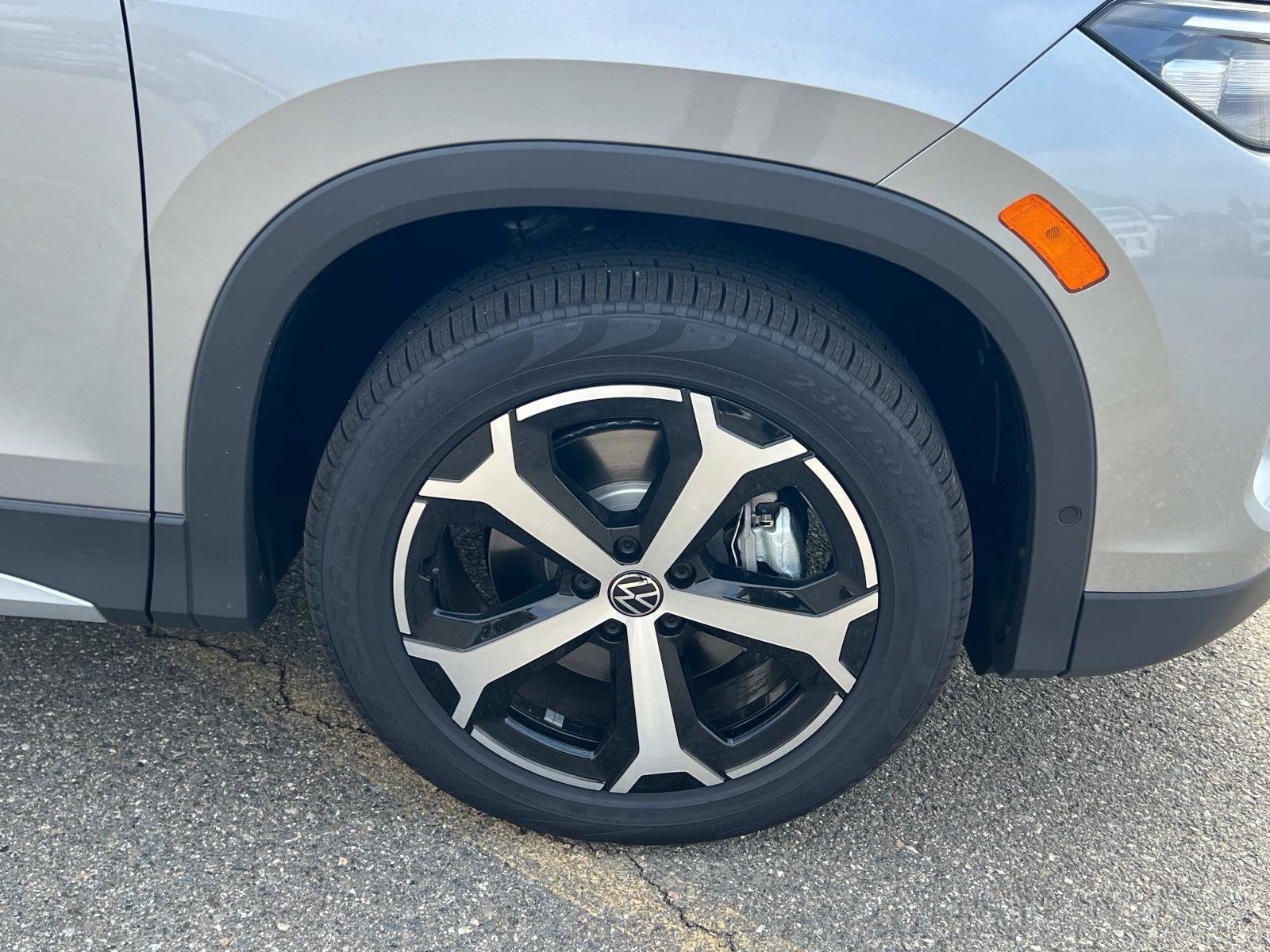 2025 Volkswagen Tiguan SE