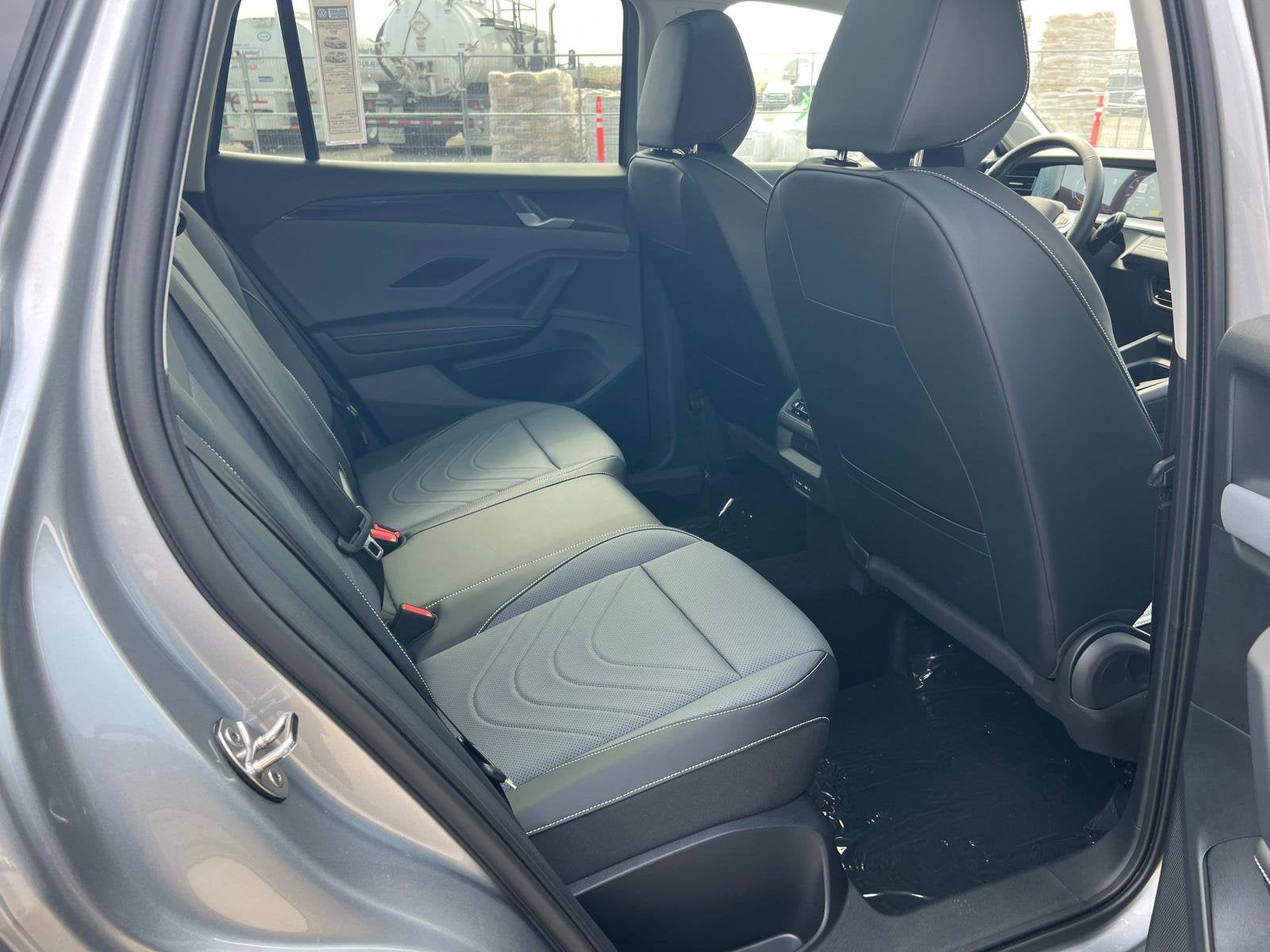 2025 Volkswagen Tiguan SE