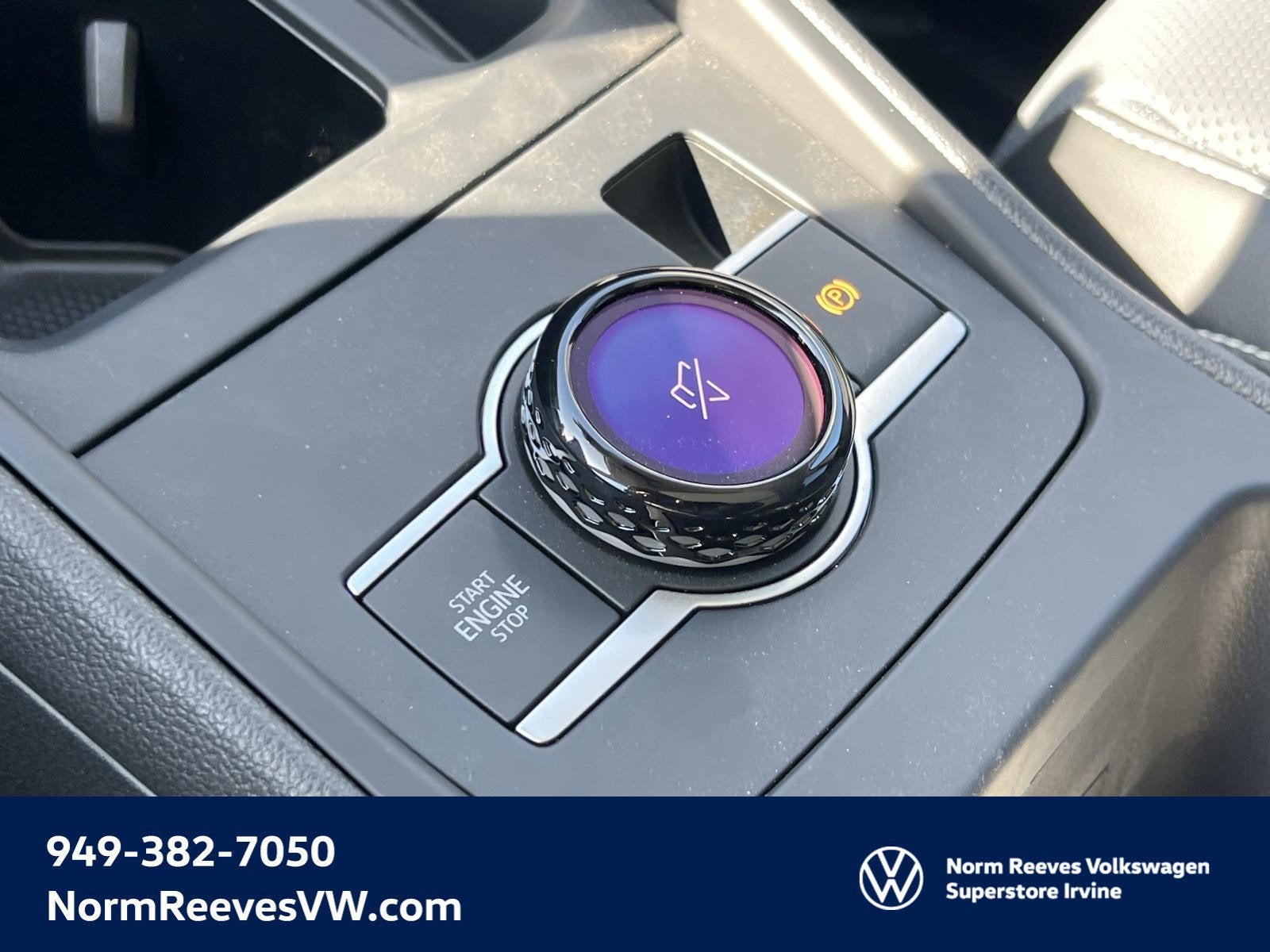 2025 Volkswagen Tiguan SE