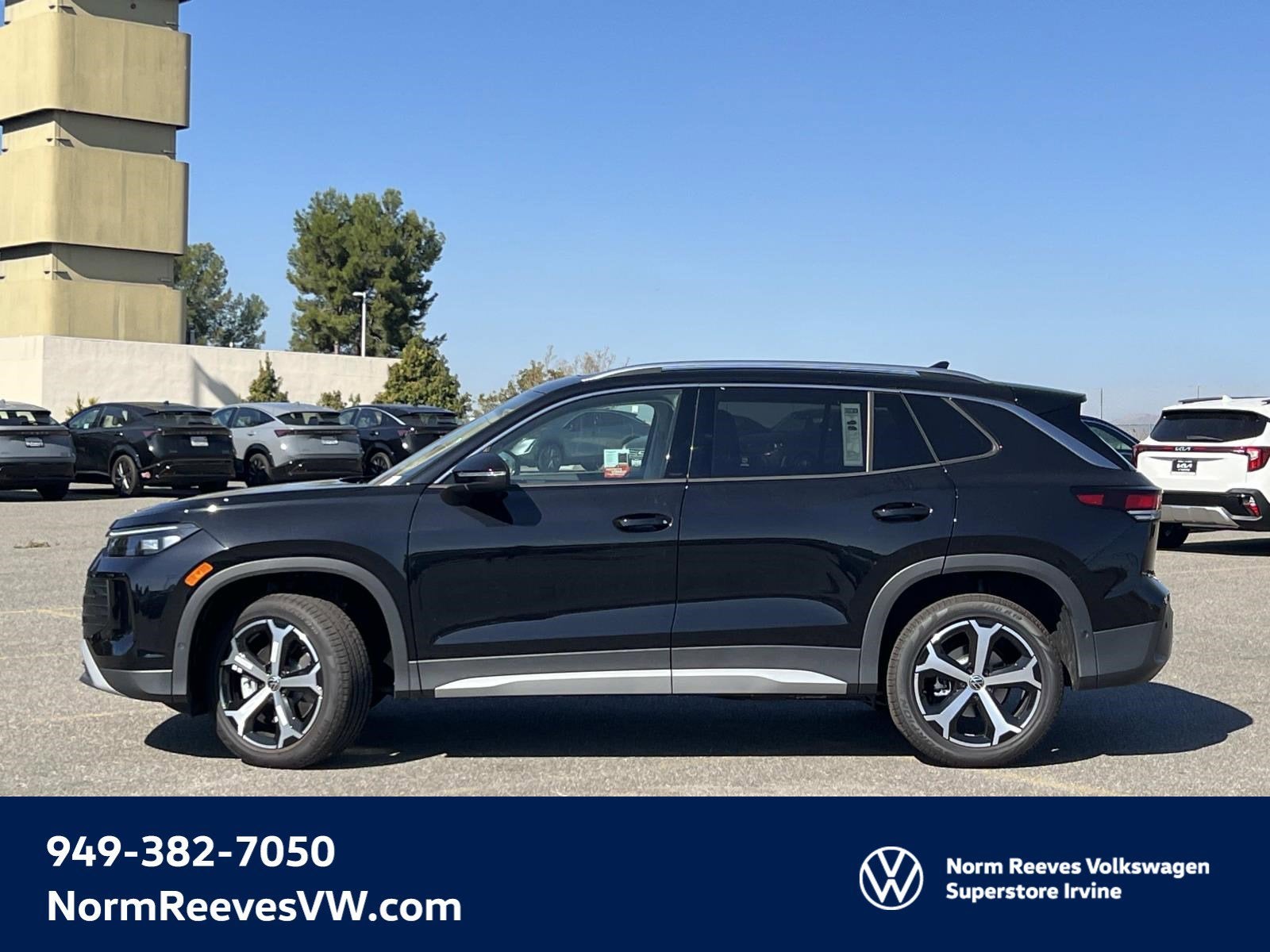 2025 Volkswagen Tiguan SE