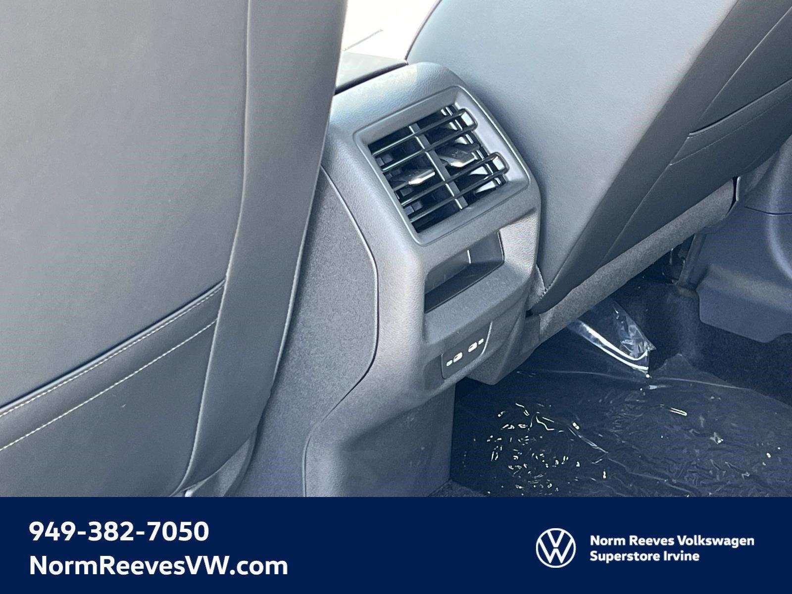 2025 Volkswagen Tiguan SE