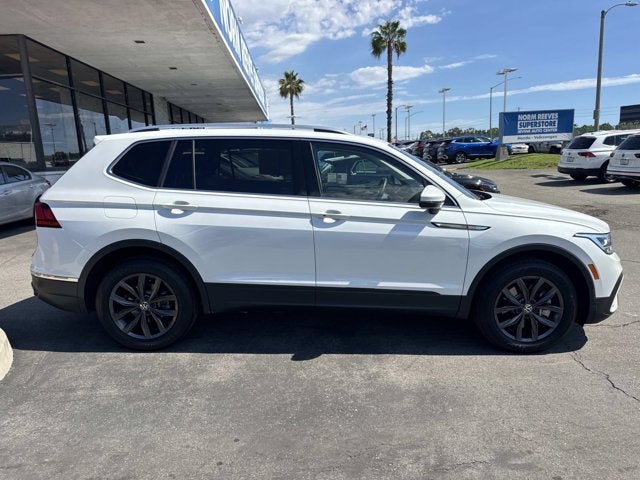 2023 Volkswagen Tiguan SE