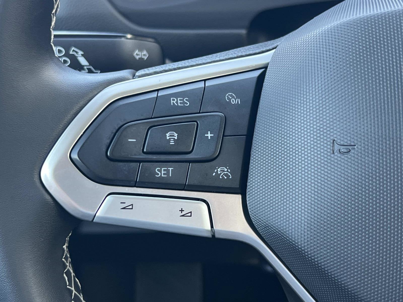 2023 Volkswagen Tiguan S