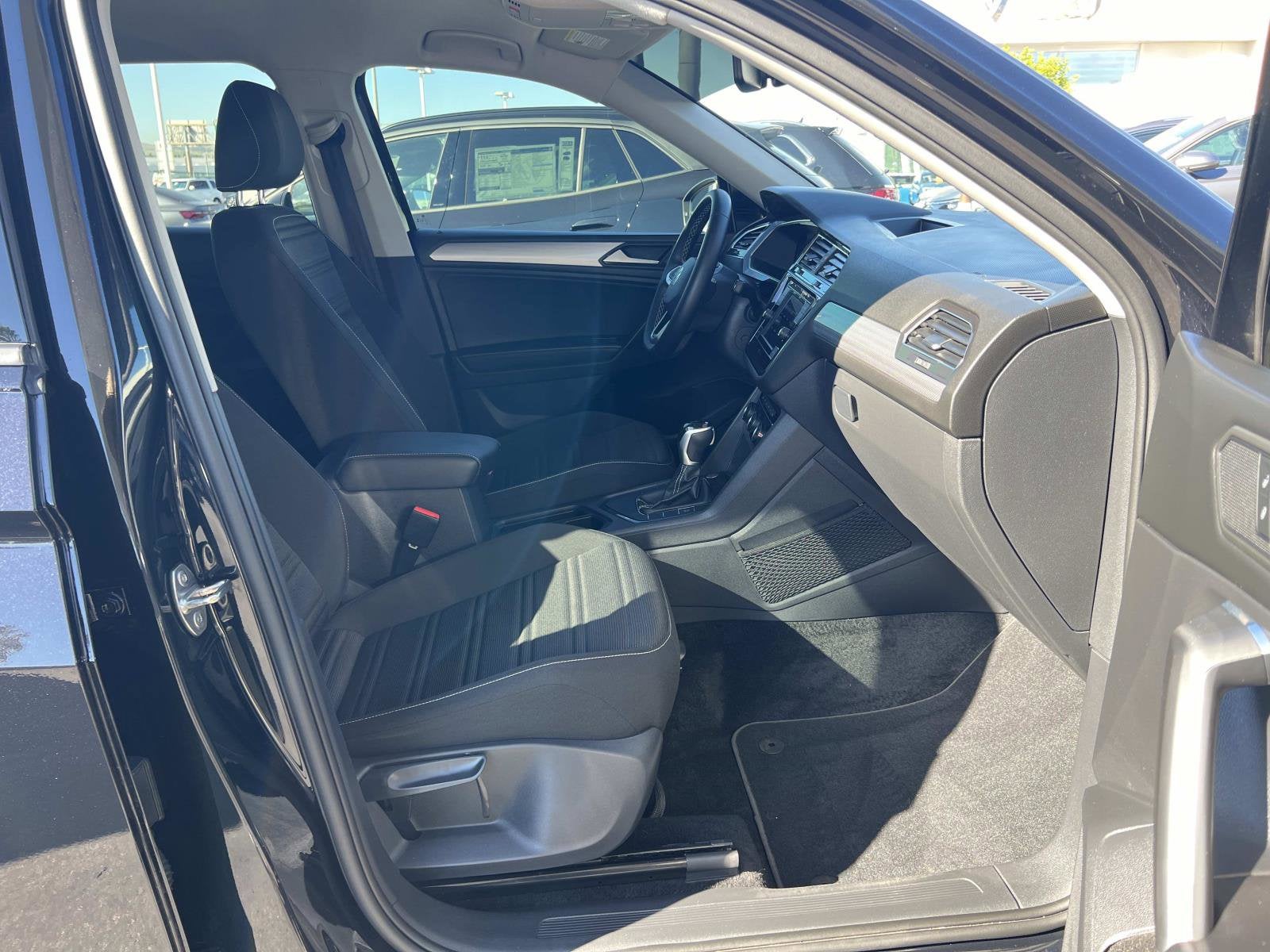 2023 Volkswagen Tiguan S