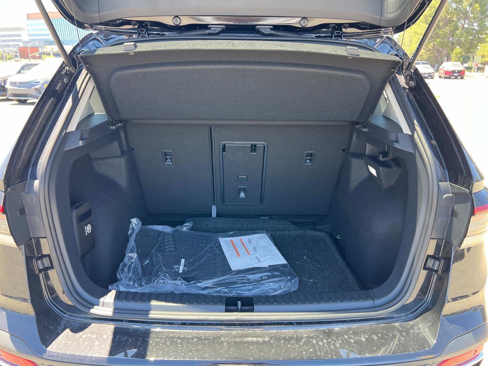 2025 Volkswagen Taos SE