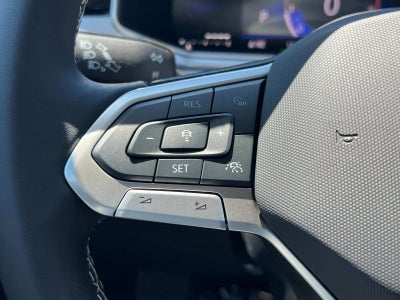 2025 Volkswagen Taos SE