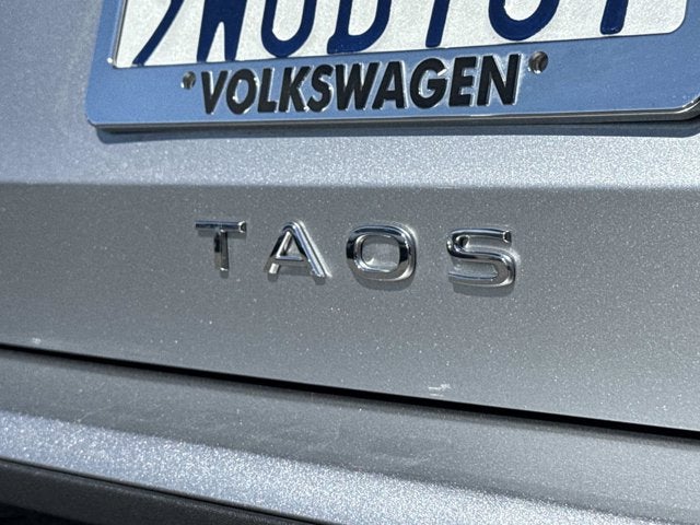 2025 Volkswagen Taos SE