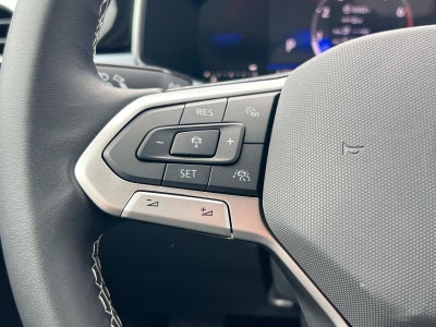 2025 Volkswagen Taos SE