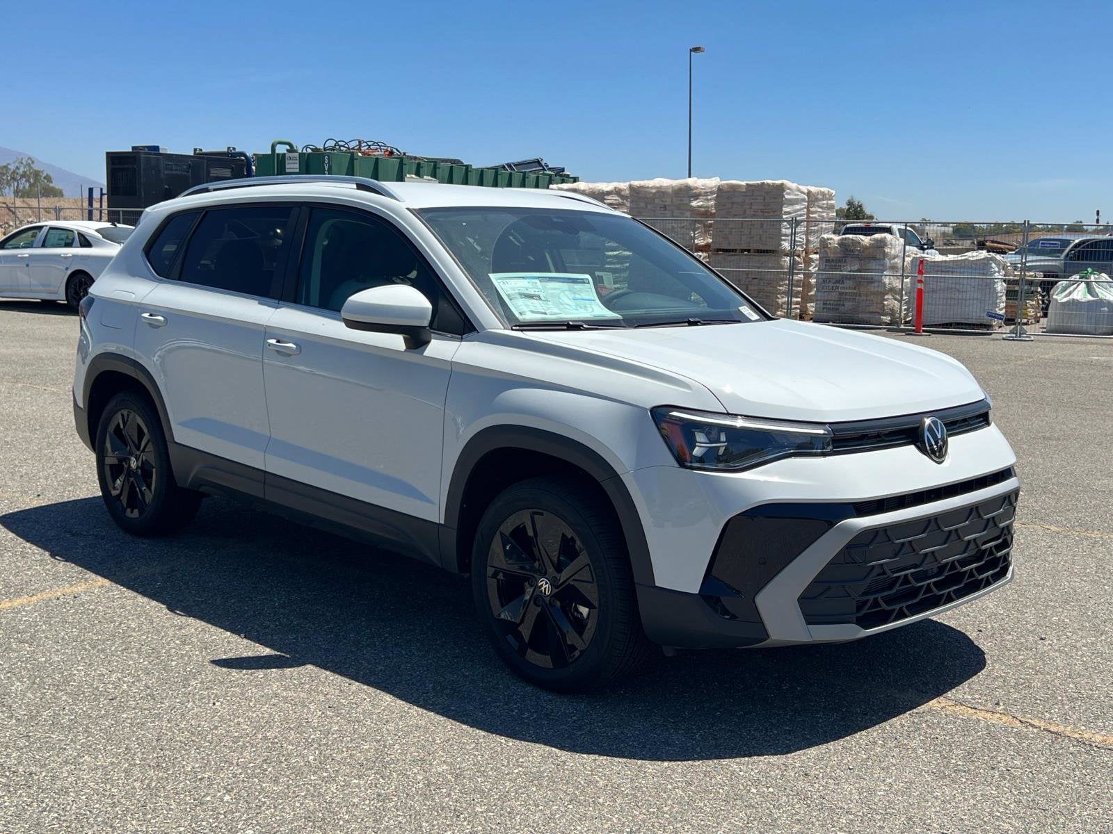 2025 Volkswagen Taos SE