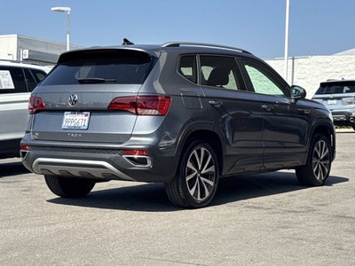 2024 Volkswagen Taos SE