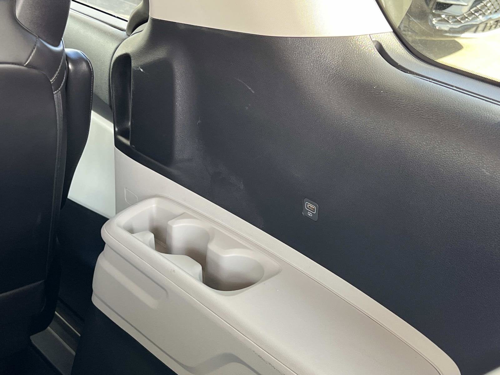 2024 Kia Carnival SX