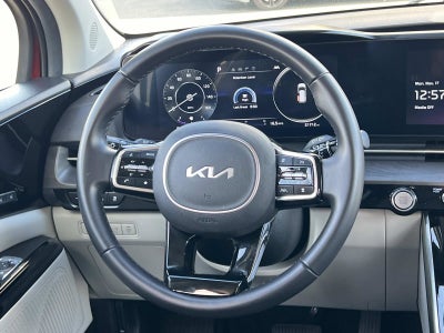 2024 Kia Carnival SX
