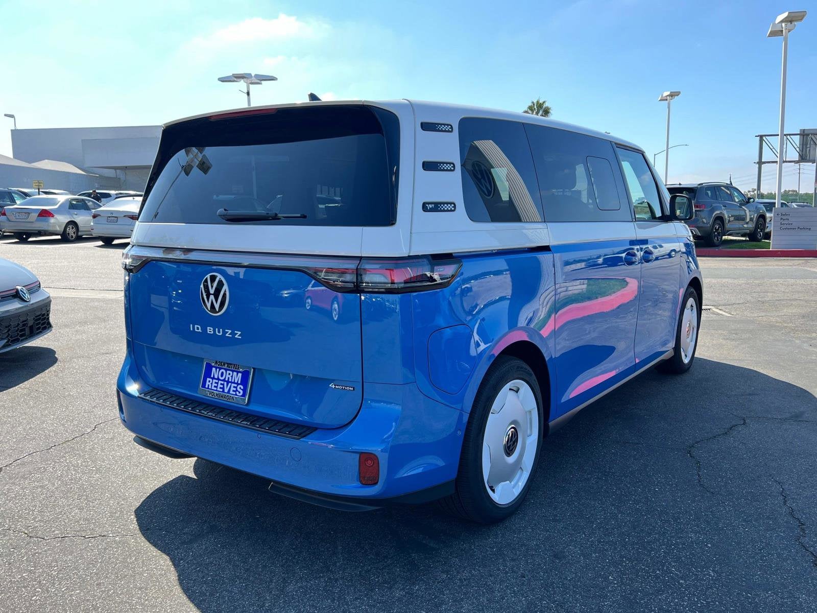 2025 Volkswagen Id. Buzz Base