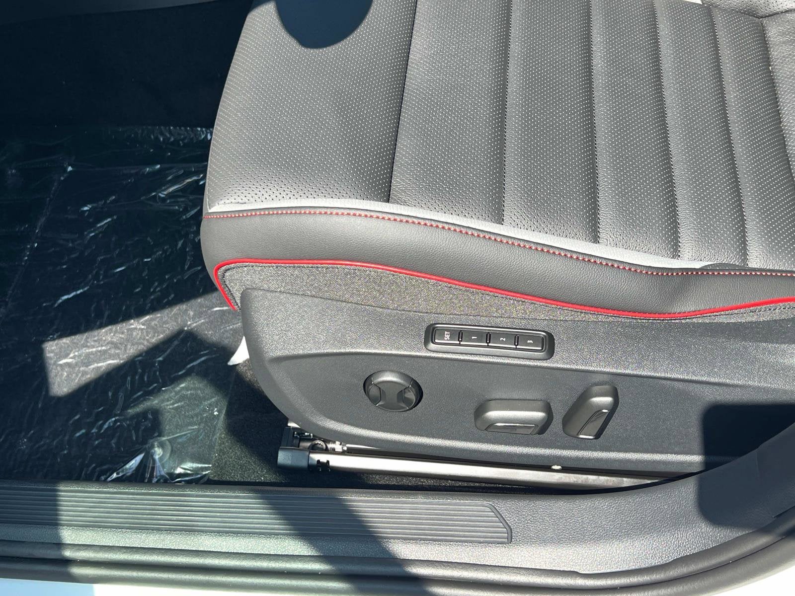 2025 Volkswagen Golf Gti SE