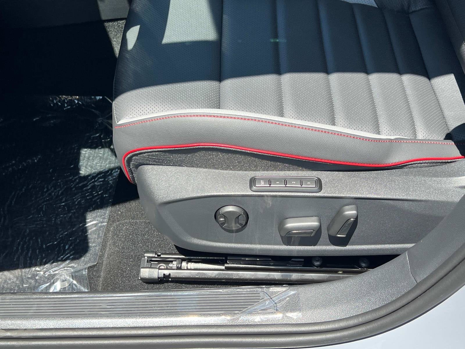 2025 Volkswagen Golf Gti SE