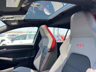 2025 Volkswagen Golf Gti SE