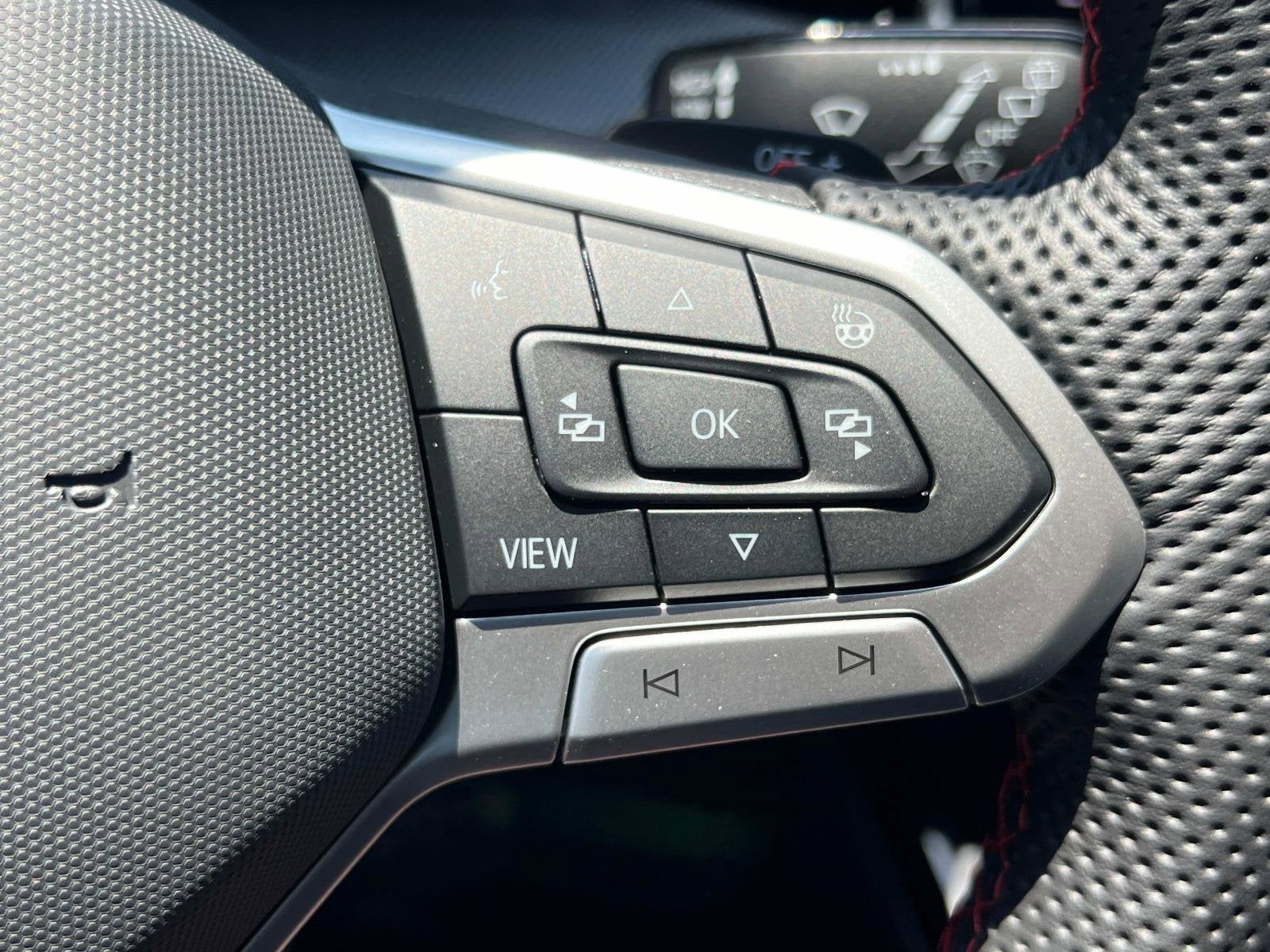 2025 Volkswagen Golf Gti SE